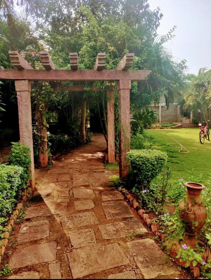 Badami Heritage Resort Exteriér fotografie