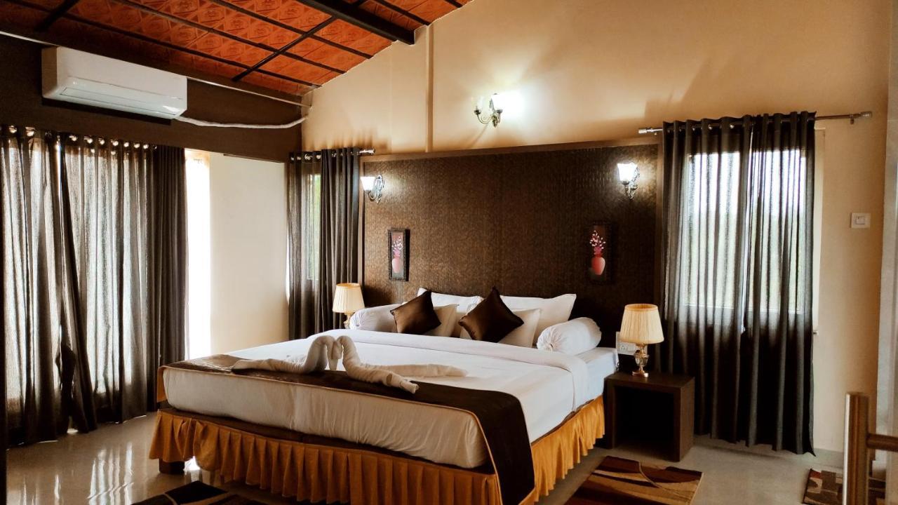 Badami Heritage Resort Exteriér fotografie